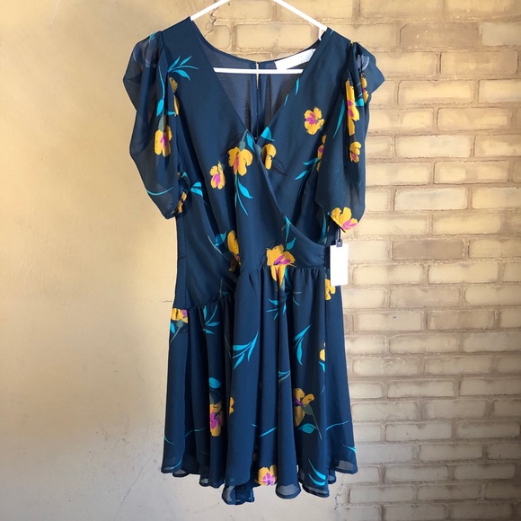 Astr Asymmetrical Floral Dress Dark Green Size S - Picture 5 of 8